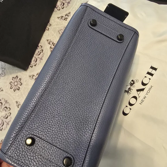 Coach Rouge 30 - Picture 13 of 14